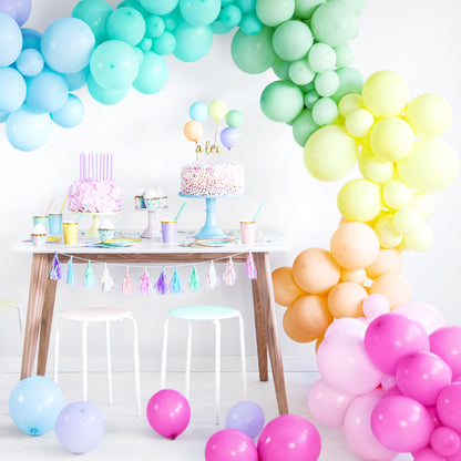 Pastel Yellow Ballonger